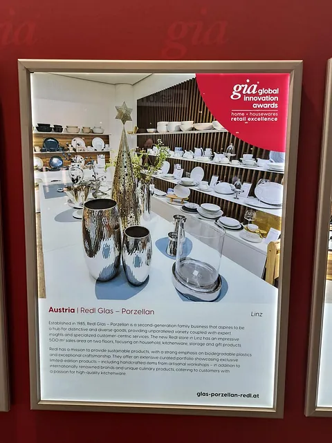Internationale Auszeichnung für GLAS PORZELlAN Redl